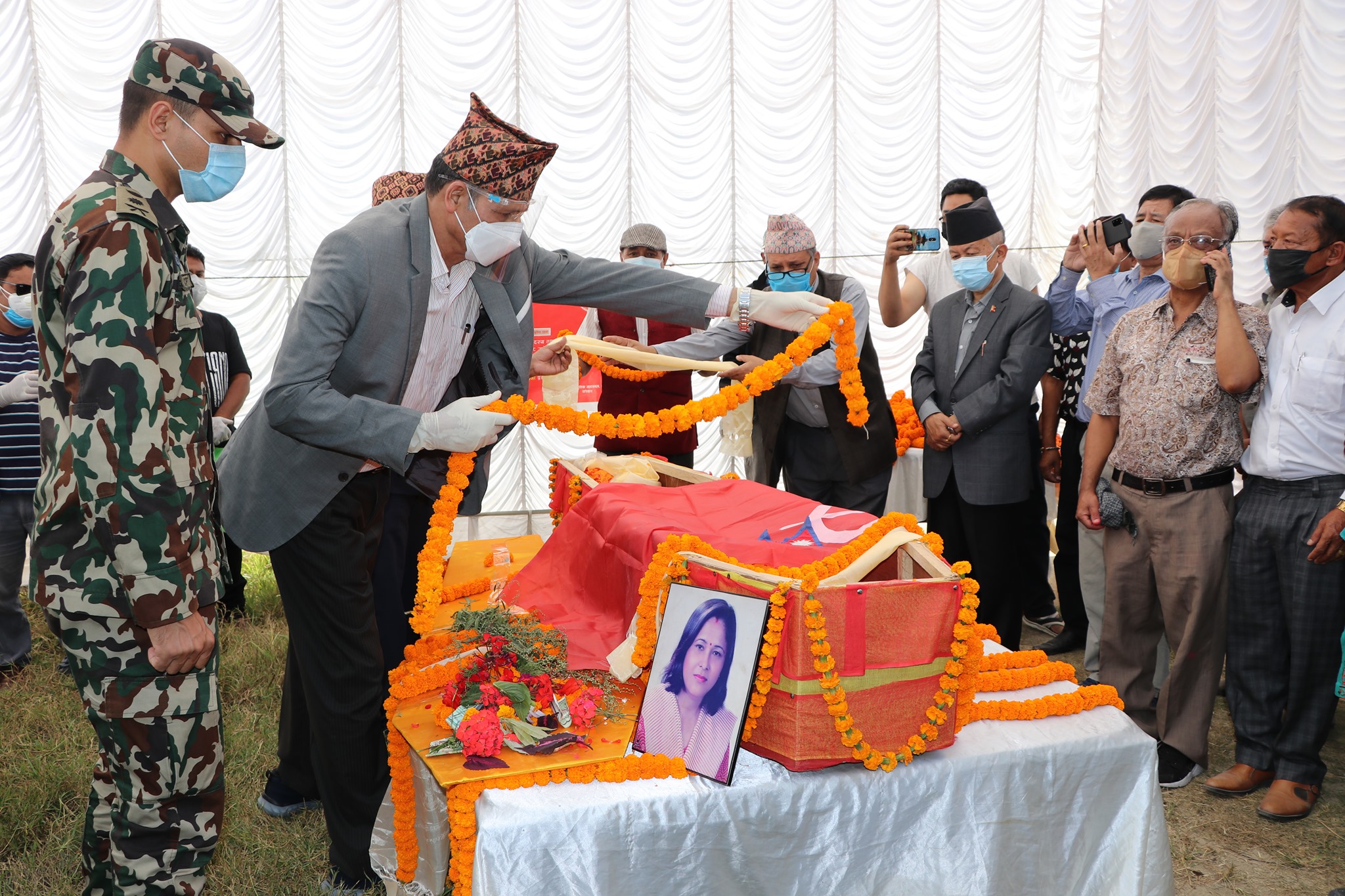 सांसद पहाडीको पशुपति आर्यघाटमा अन्त्येष्टि