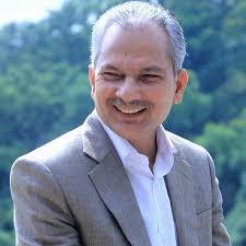 प्रधानमन्त्रीलाई बाबुरामको प्रश्नः यति, ओम्नी लगायत ठूला भ्रष्टाचार प्रकरणको छानविन गर्न कसले रोकेको हो ?