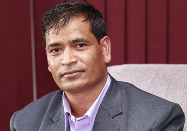 कर्णालीका मुख्यमन्त्री शाही घोडाबाट लडेर घाइते