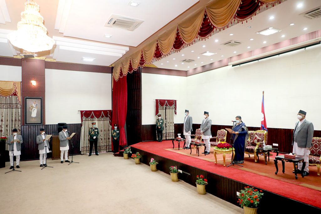 नवनियुक्त तीन मन्त्रीद्वारा पद तथा गोपनियताको शपथ