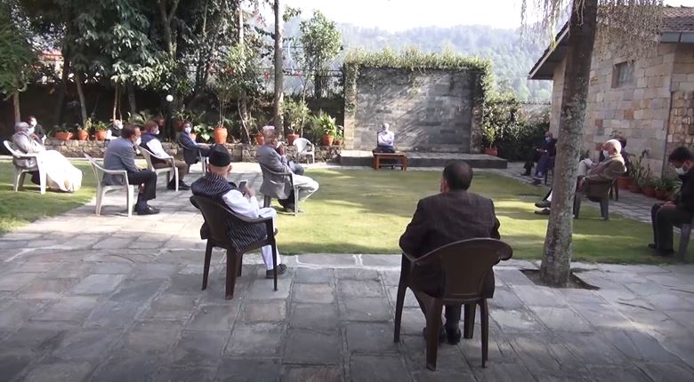 पार्टीभित्रको विवाद अन्त्य गर्दै एकताका साथ अघि बढ्ने कांग्रेस पदाधिकारी बैठकमा सहमति