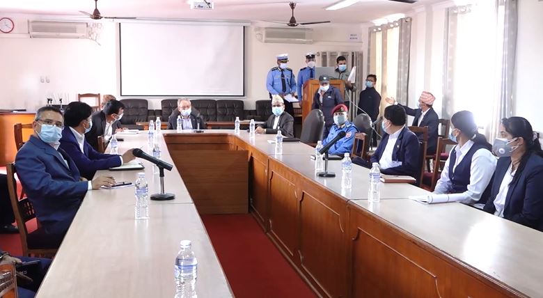 सार्वजनिक यातायातलाई प्रोत्साहन गर्नुपर्छः गृहमन्त्री