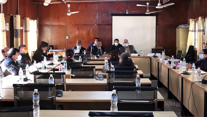 उखु किसानका समस्या एक महिनाभित्र सम्बोधन गर्न उद्योग समितिको निर्देशन