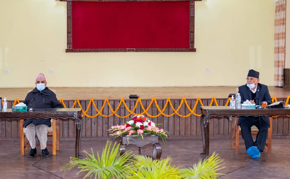 नेकपाको सचिवालय बैठकमा अध्यक्षद्वय ओली र प्रचण्डको प्रस्तावमाथि छलफल सुरु